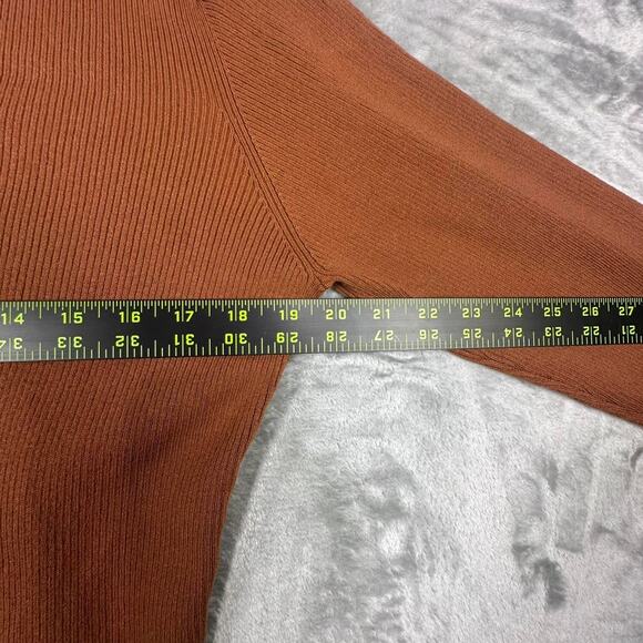 Chico’s Brown Ribbed V-neck Silk Blend Sweater Size 3 - Picture 5 of 5
